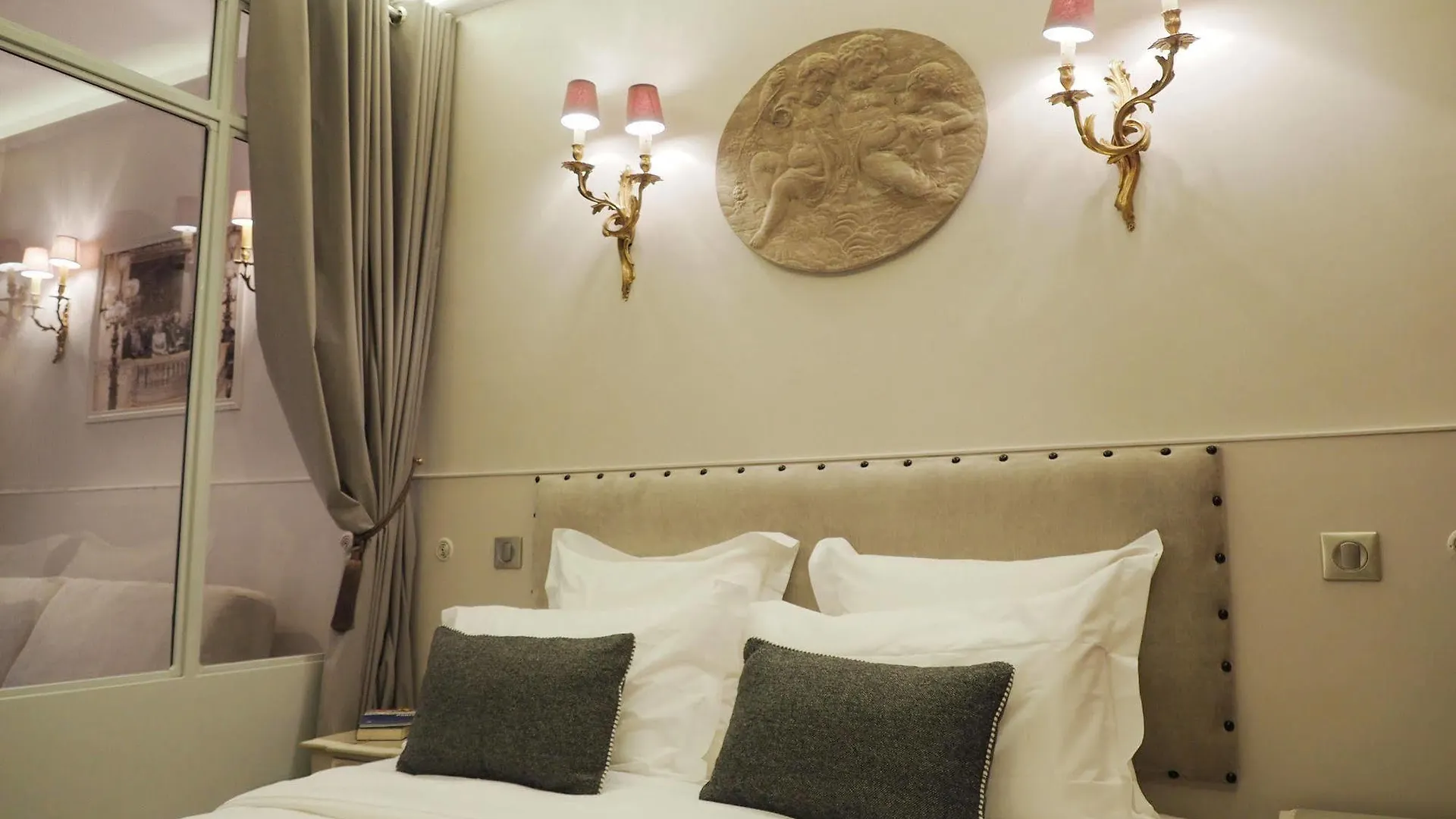 Palais Royal Chicsuites Appartement *